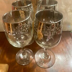 Elegant Silver Wine Glass Set